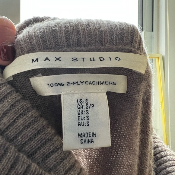 Max Studio Cashmere Turtleneck Sweater - Picture 3 of 3